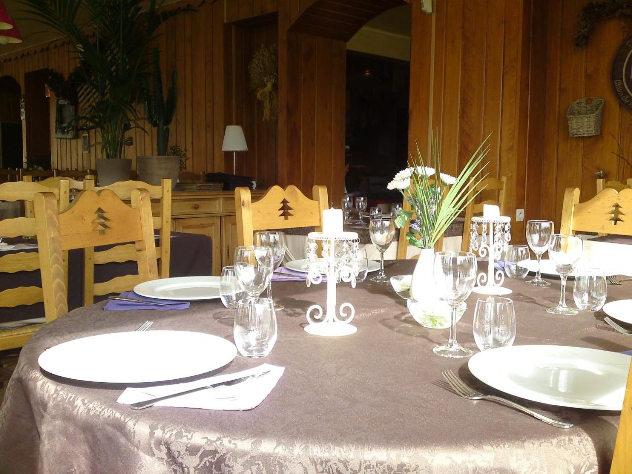 Hotel Restaurant Le Yeti Les Rousses Eksteriør billede